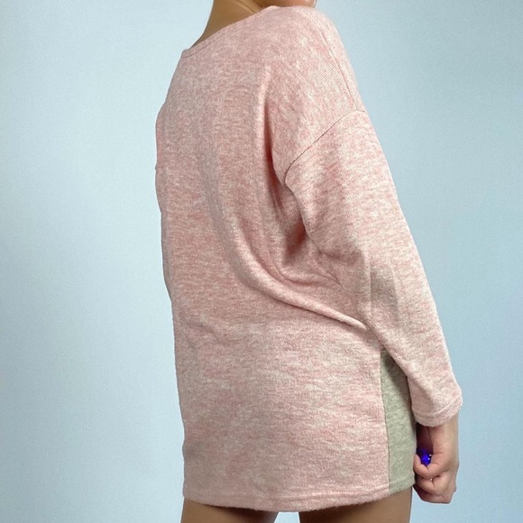 Neko Sweater - Picture 3 of 3